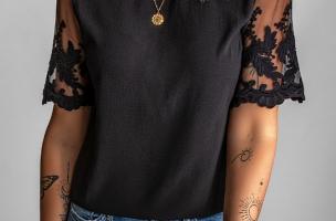 Camiseta de mujer con mangas transparentes Jurana, negra