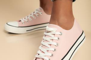 Zapatillas de tela, rosa pastel.