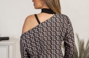 Camiseta elegante con escote asimétrico y estampado geométrico Mathilde, negro-beige