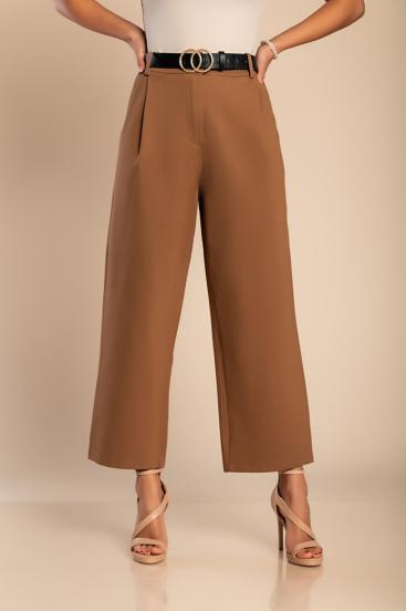 Pantalón elegante con pernera recta, color camel