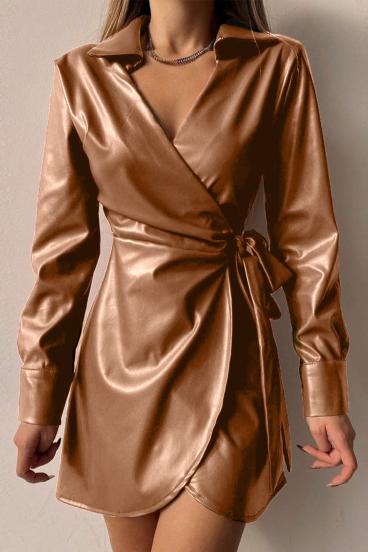 Elegante mini vestido de piel sintética con cuello con solapa Pellita, beige