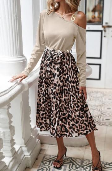 Vestido midi con estampado de leopardo, beige
