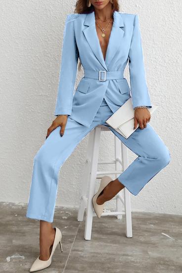 Elegante conjunto de blazer y pantalón, azul claro
