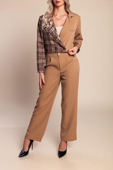 Elegante conjunto de blazer y pantalón con estampado de cuadros, camellos