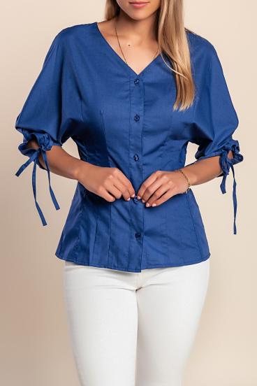 Blusa con mangas 3/4, color azul