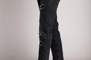 Jeans mom fit con rotos Marsura, negro