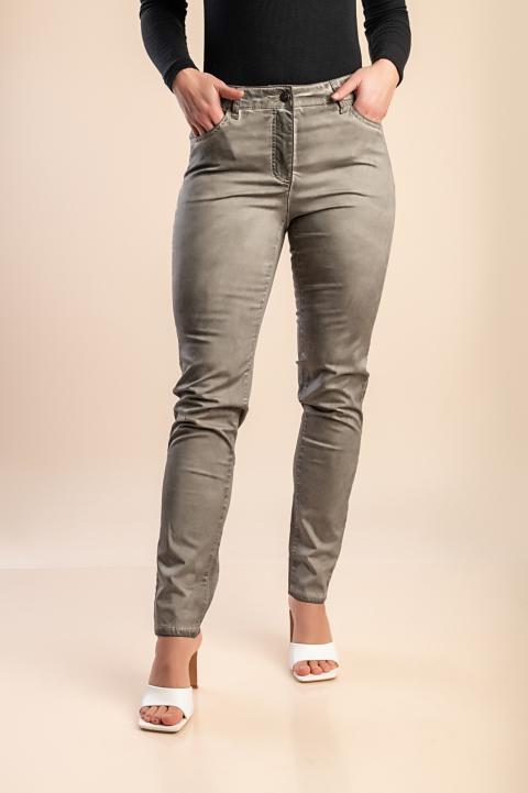 La modelo mide 170 cm