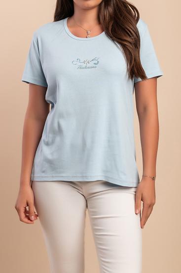 Camiseta de algodón con cuello redondo, color azul claro.