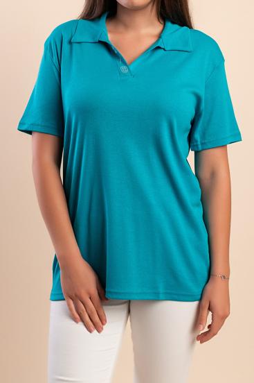 Camiseta de algodón con cuello, color azul.