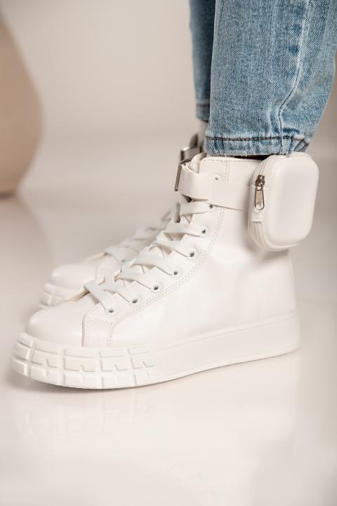 Zapatillas de moda de cuero artificial Cores, blanco