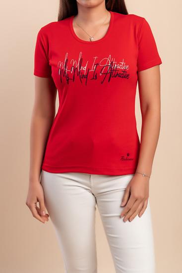 Camiseta de algodón con estampado, color rojo.