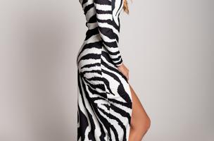 Elegante maxi vestido con estampado de cebra Cadiza, blanco y negro