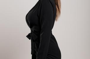 Mini vestido elegante con cinturón ancho Rubya, negro