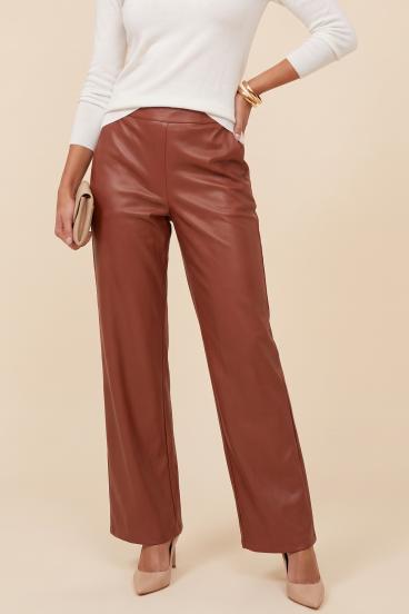 Pantalones de cuero sintético, Brandy