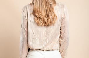 Elegante blusa de tejido semitransparente Callafela, beige