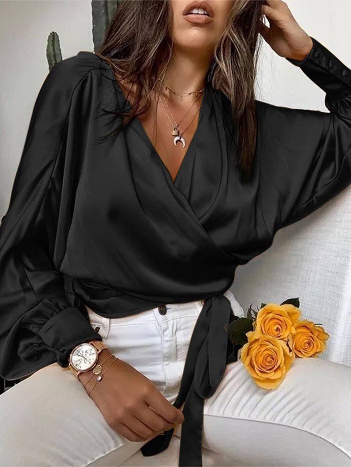 Elegante blusa con escote y cinta Mazzanta, negra --53%